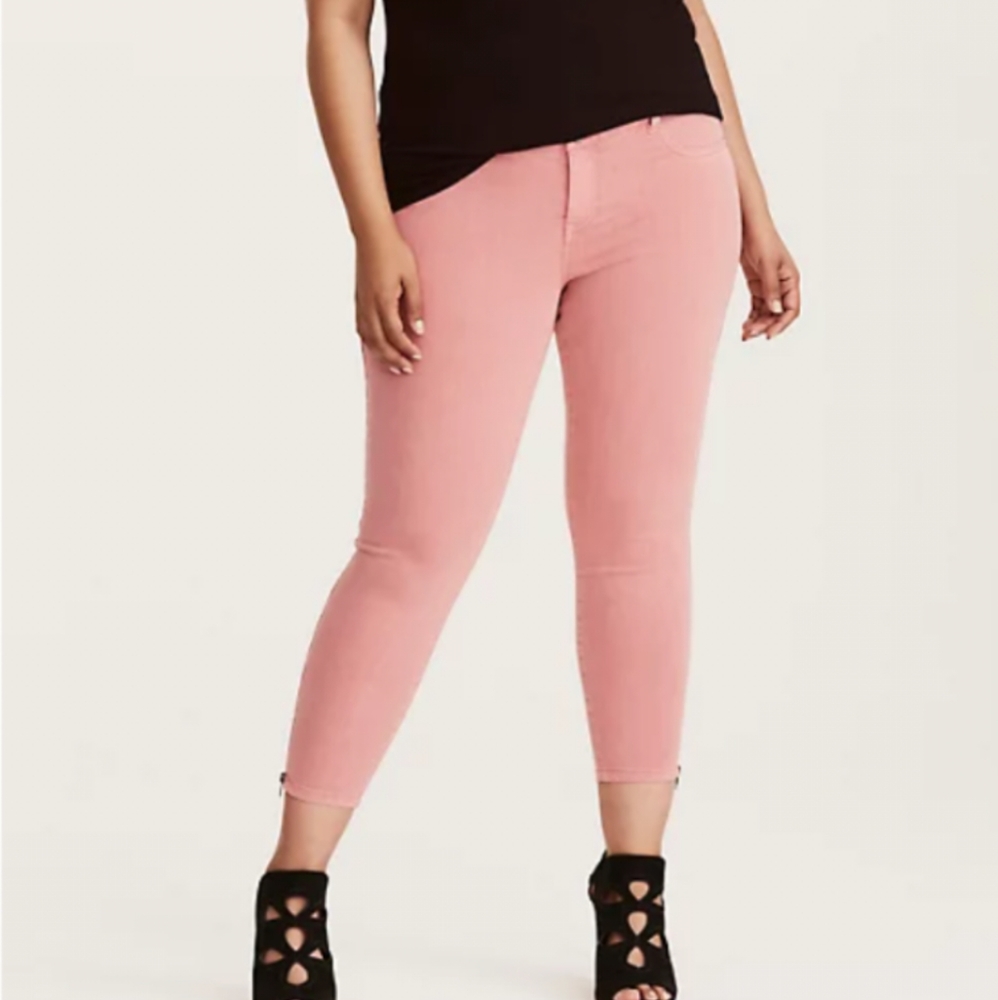 NWT TORRID SIZING 28XT (6 Extra Tall) Dusty Rose Jegging with Ankle Zip